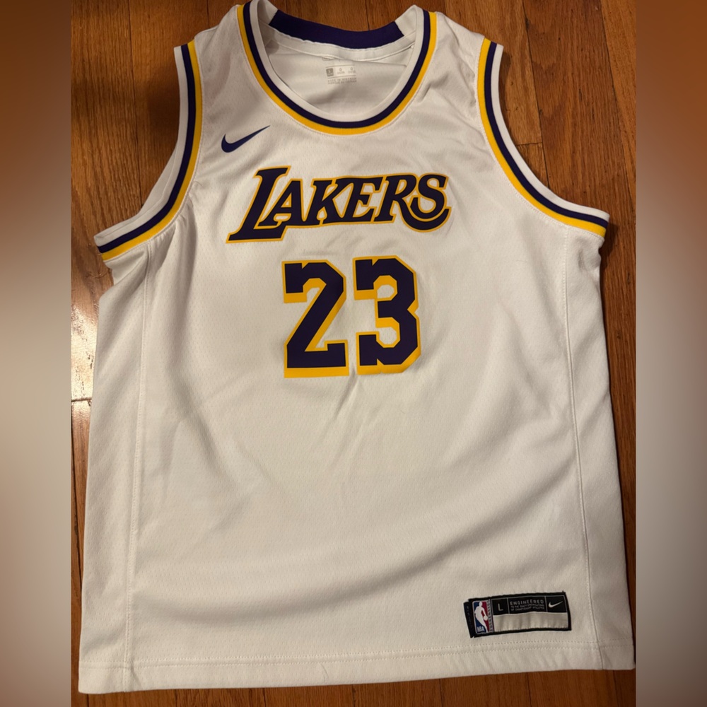Nike Lakers White and Purple Basketball LeBron James Jersey Youth Large